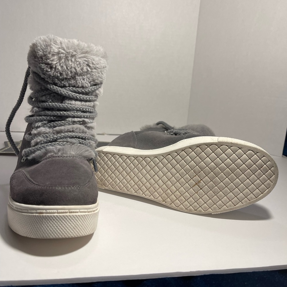 Steve Madden Size 7 Snickers Wedge - image 8